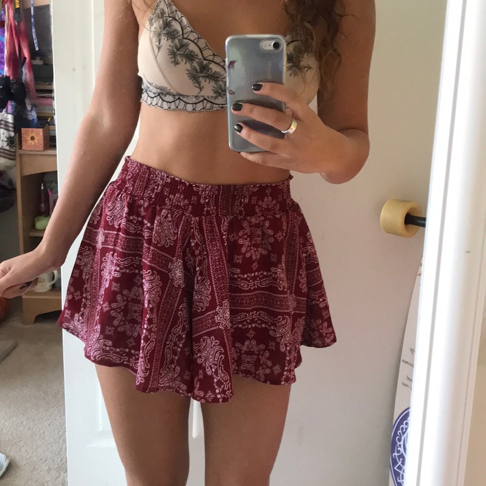 red shorts ❣️